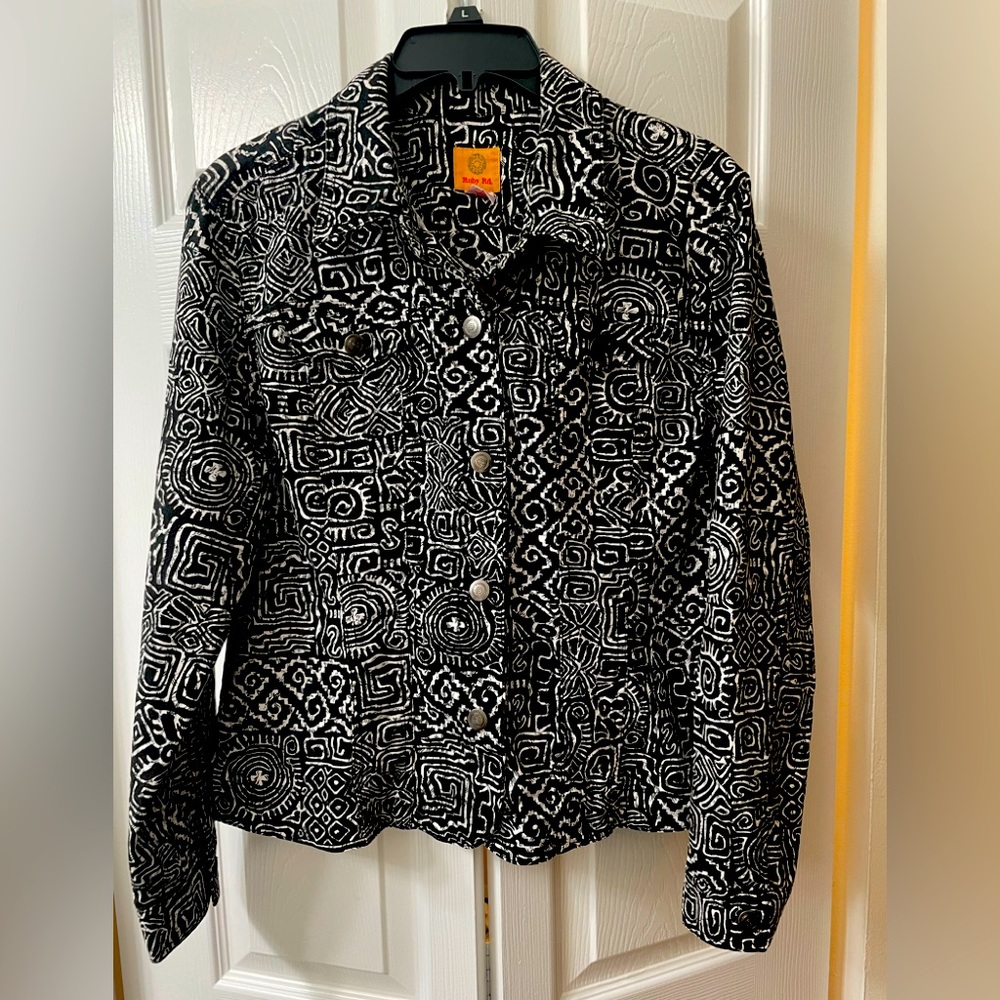 Ruby Rd. Cotton/Poly jacket. Detailed buttons. Cute pattern. Size 14.